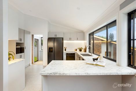 Property photo of 10 The Avenue Coniston NSW 2500