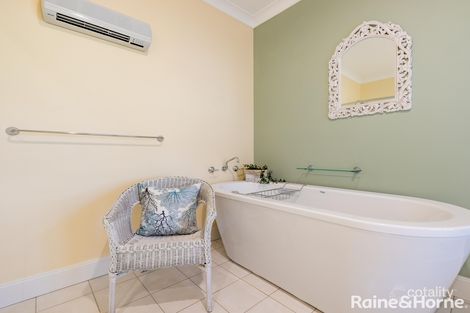Property photo of 6 Lockyer Place Llanarth NSW 2795