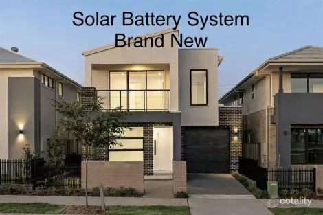 8 Newton St, Oran Park, NSW 2570