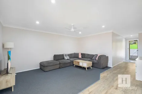 Property photo of 1/5 Alisa Close Lake Haven NSW 2263