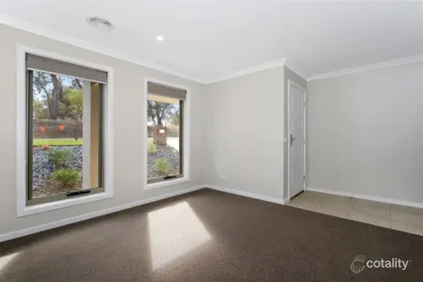 Property photo of 22 Blakleys Circuit Thurgoona NSW 2640