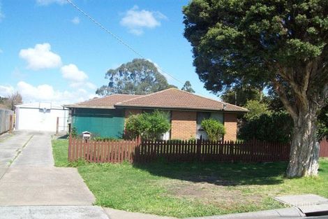 6 Hoyle Ct, Cranbourne, VIC 3977