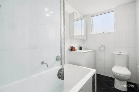 Property photo of 1/5 Grafton Crescent Dee Why NSW 2099