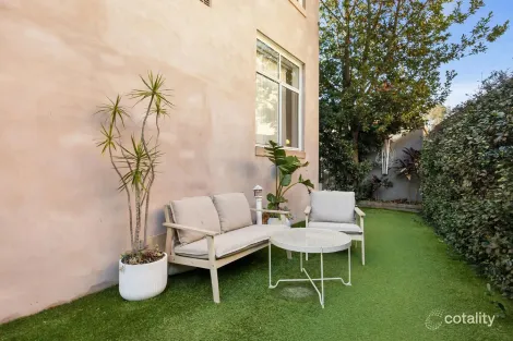 Property photo of 1/5 Grafton Crescent Dee Why NSW 2099