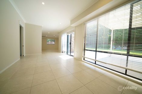 Property photo of 28 Bennett Place Castle Hill NSW 2154