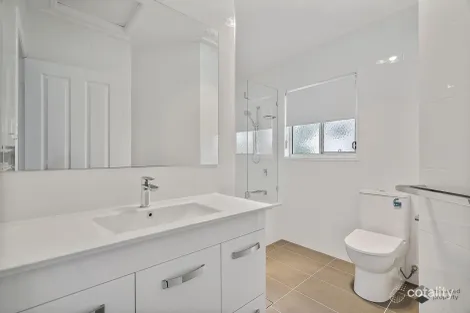 Property photo of 3/28 Barton Road Hawthorne QLD 4171