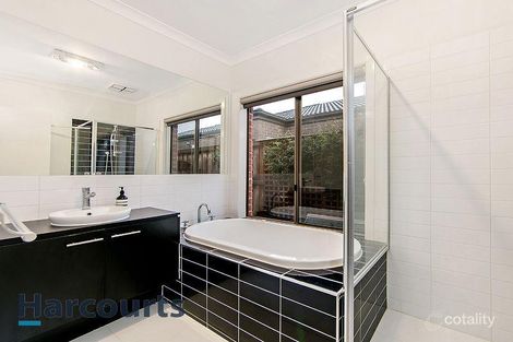 Property photo of 9 Remy Avenue Plumpton VIC 3335