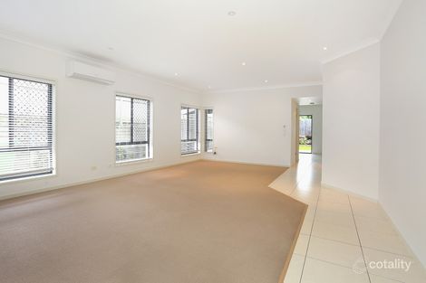 Property photo of 18 Highcrest Circuit Molendinar QLD 4214