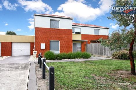 Property photo of 15 Viewbank Circuit Roxburgh Park VIC 3064