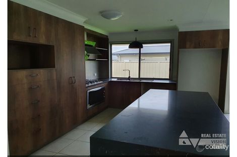Property photo of 3 Reimers Street Emerald QLD 4720