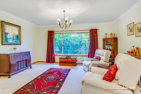 Property photo of 74 Chislehurst Road Lesmurdie WA 6076