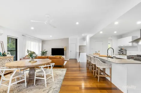 17 Wattlefield Rd, Little Mountain, QLD 4551