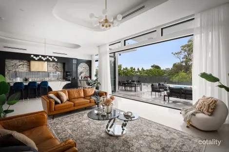 Property photo of 43 Springbrook Boulevard North Kellyville NSW 2155