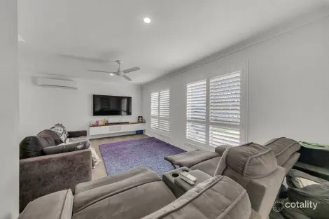 Property photo of 75 Equestrian Drive Yamanto QLD 4305