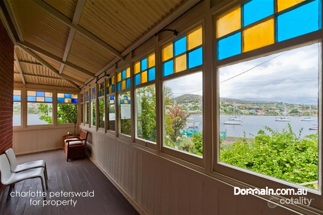 Property photo of 8 Ford Parade Lindisfarne TAS 7015