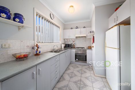Property photo of 2/19 Queensbury Road Penshurst NSW 2222