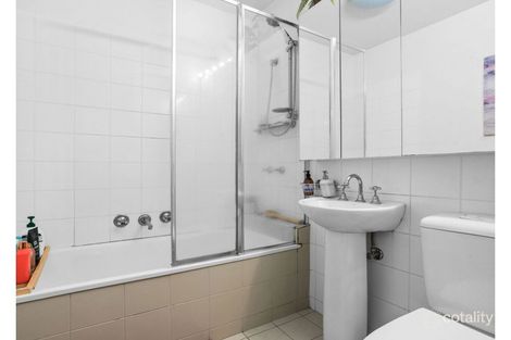 Property photo of 33/1 Greenfield Drive Clayton VIC 3168