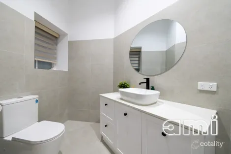 Property photo of 58 Hayward Lane Melbourne VIC 3000