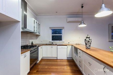 Property photo of 2 Clairmont Avenue Bentleigh VIC 3204