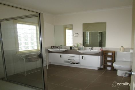 Property photo of 105 Howitt Avenue Eastwood VIC 3875