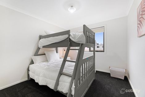 Property photo of 21 Courthouse Walk Doreen VIC 3754