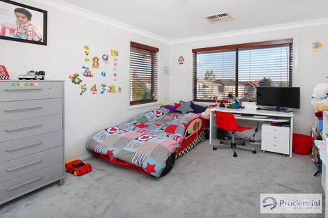 Property photo of 10 Hillsborough Crescent Glenfield NSW 2167