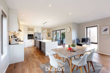 Property photo of 2 Pemberton Place Miners Rest VIC 3352
