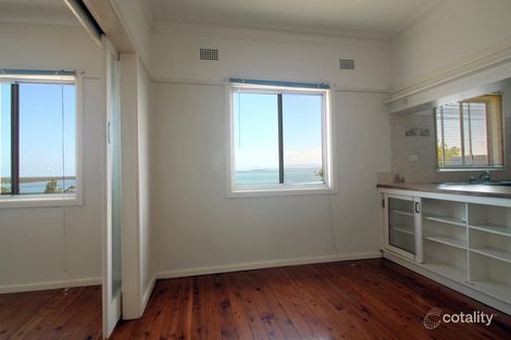 Property photo of 9 Hassan Street Lake Heights NSW 2502