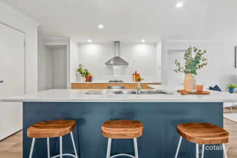 Property photo of 4 Jacob Court Berwick VIC 3806
