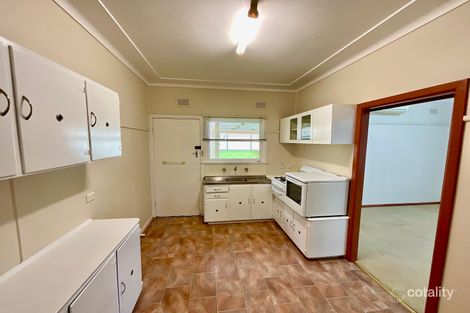 Property photo of 16 Beale Crescent Peakhurst NSW 2210