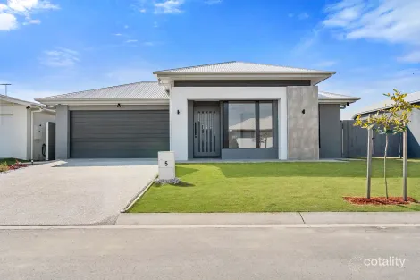 5 Blackwood Cct, Banya, QLD 4551