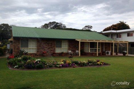 27 Desmond Dr, Toogoom, QLD 4655