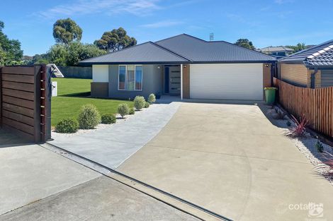 27a Hazel Rd, Kalimna, VIC 3909