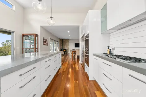 Property photo of 2297 Rosedale-Longford Road Longford VIC 3851