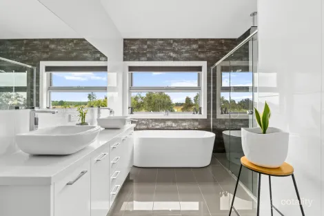 Property photo of 2297 Rosedale-Longford Road Longford VIC 3851