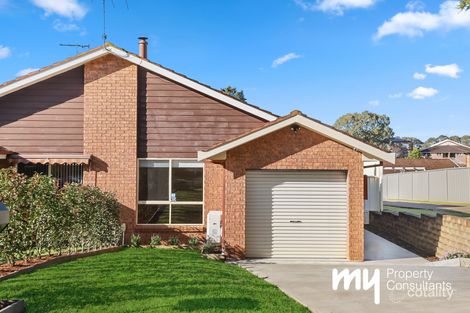 2/102 Chasselas Ave, Eschol Park, NSW 2558