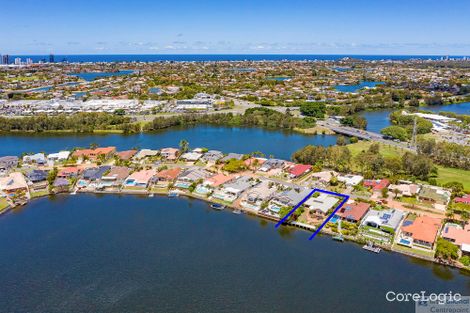 Property photo of 64 Port Jackson Boulevard Clear Island Waters QLD 4226