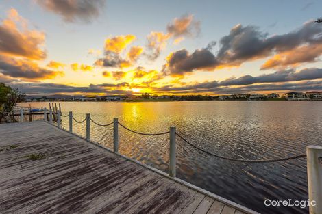 Property photo of 64 Port Jackson Boulevard Clear Island Waters QLD 4226