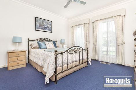 Property photo of 52 Wintersun Road Berwick VIC 3806