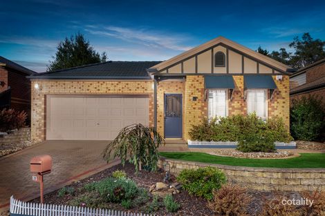 Property photo of 28 Sovereign Crest Boulevard Rowville VIC 3178