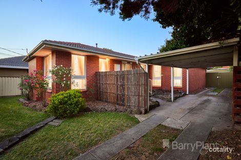 Property photo of 37 Woomera Avenue Keysborough VIC 3173