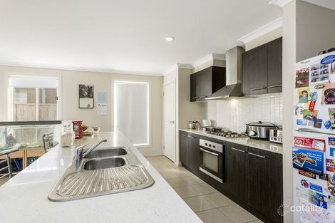 Property photo of 27 Sinclair Crescent Tarneit VIC 3029