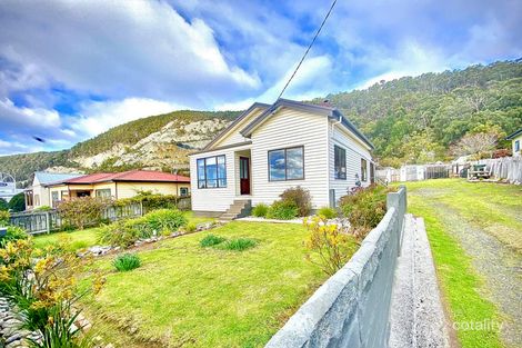 5 Bass Hwy, Round Hill, TAS 7320