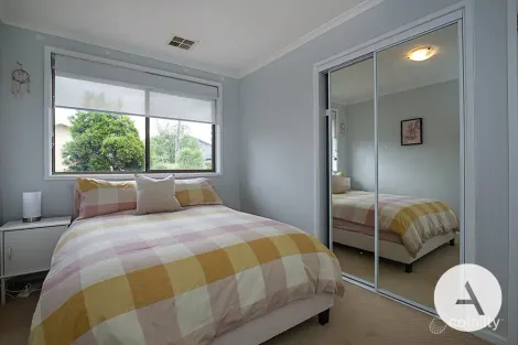 Property photo of 1 Armytage Circuit Kambah ACT 2902