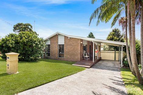 Property photo of 11 Gladys Avenue Berkeley Vale NSW 2261