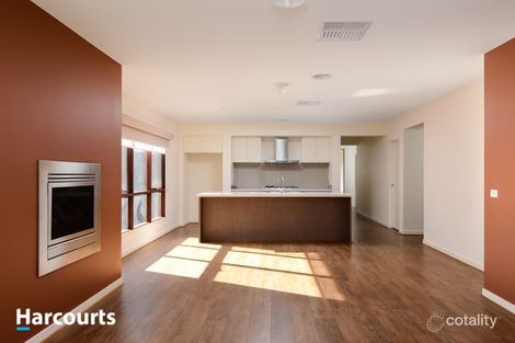 Property photo of 12 Statham View Cranbourne West VIC 3977