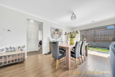 Property photo of 26 Jasper Way Officer VIC 3809