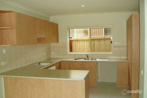 Property photo of 18 Waterbush Crescent Lyndhurst VIC 3975