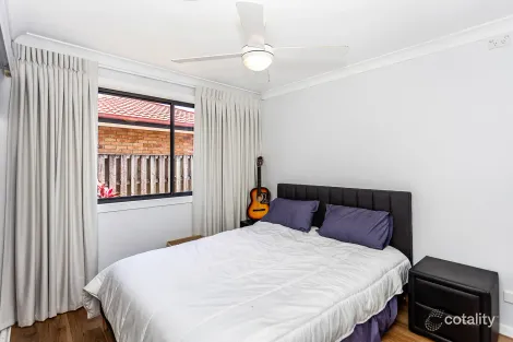 Property photo of 25 Manra Way Pacific Pines QLD 4211