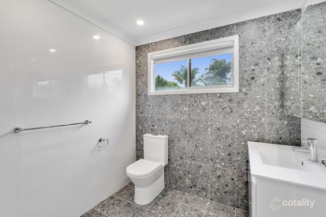 Property photo of 24 Bundilla Parade Berkeley Vale NSW 2261